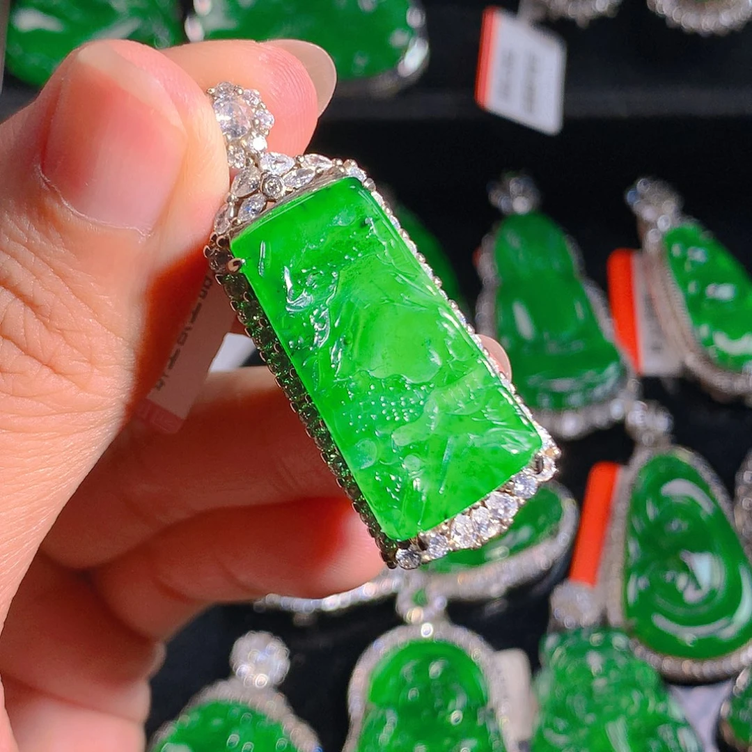 翡翠未镶嵌吊坠(不含链)