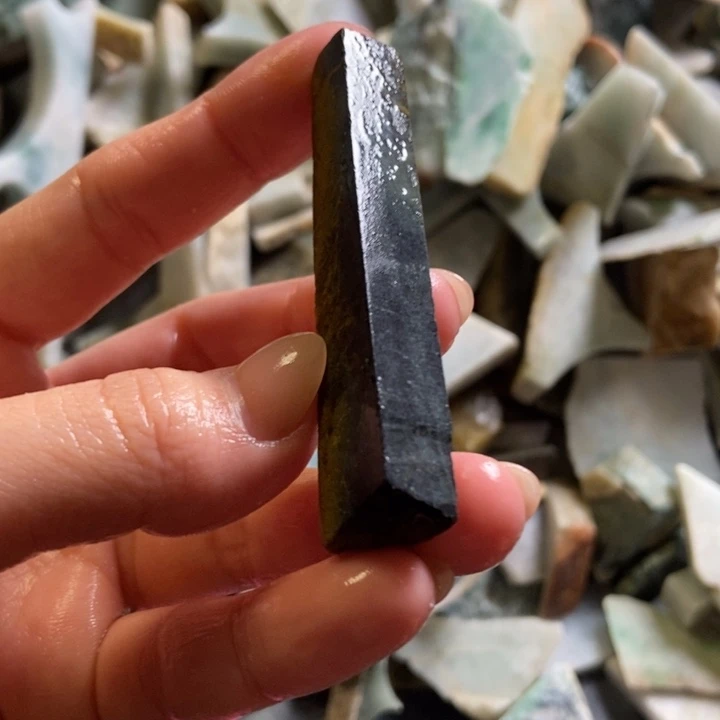 翡翠颈饰未镶嵌天然翡翠