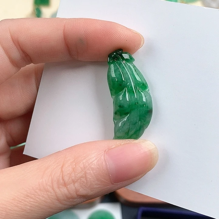 颈饰18K金镶嵌翡翠86423677888