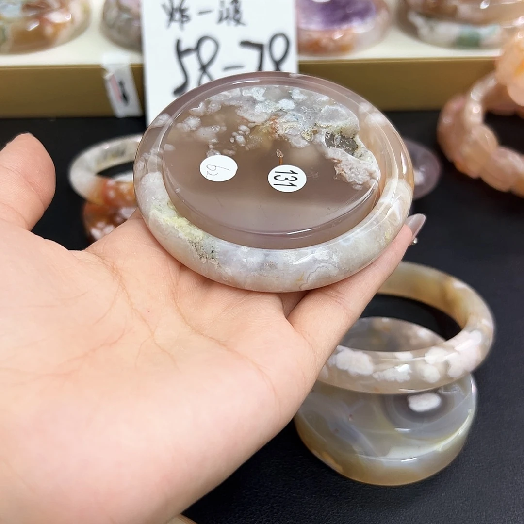 闹***玛瑙/玉髓手镯未镶嵌62