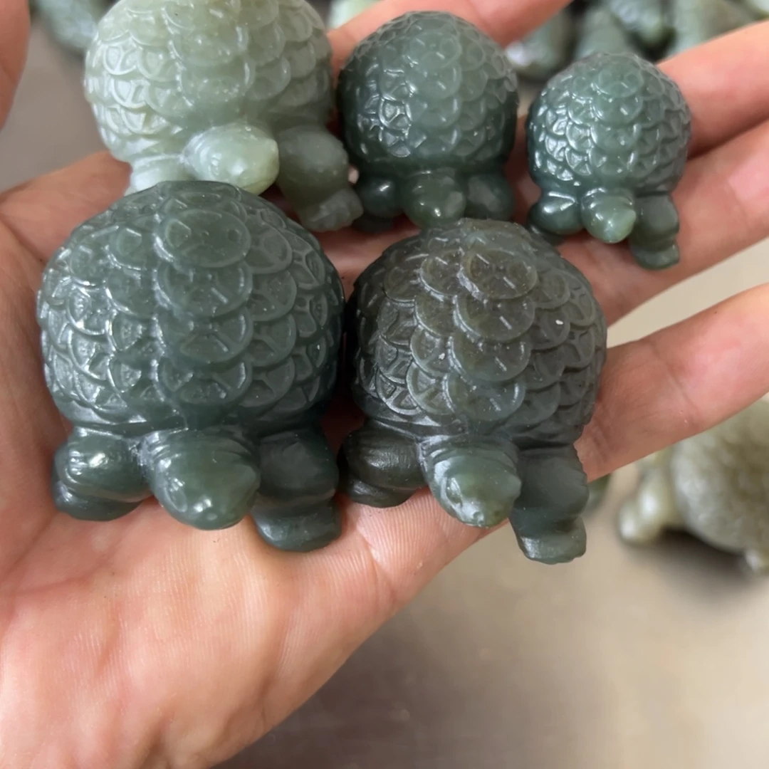 L***光和田玉（糖玉）未镶嵌颈饰