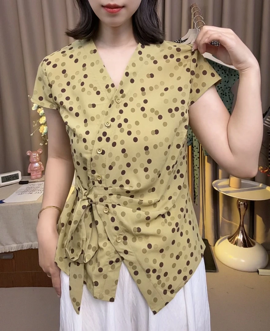 2025新款时尚百搭显瘦洋气气质休闲系带波点洋气小衫0006