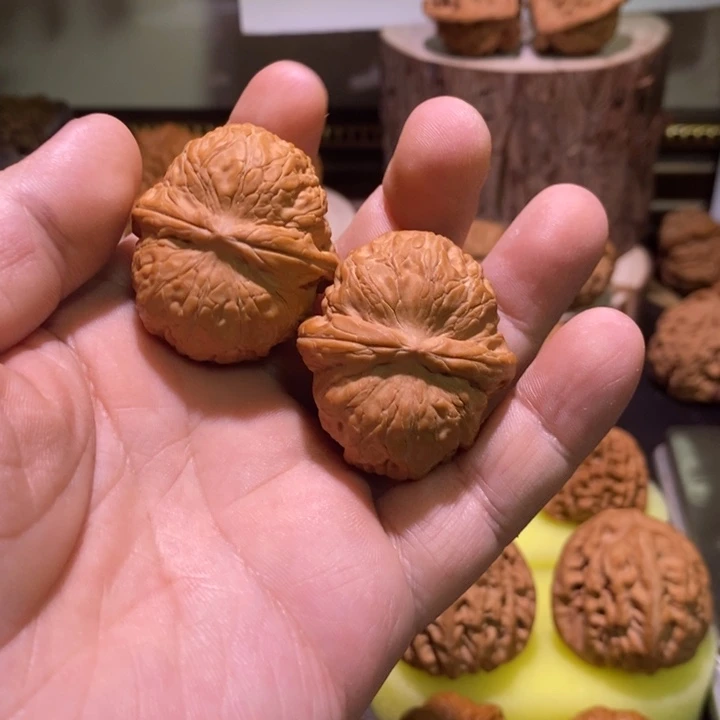 我***锅吊坠文玩核桃精品文玩元宝