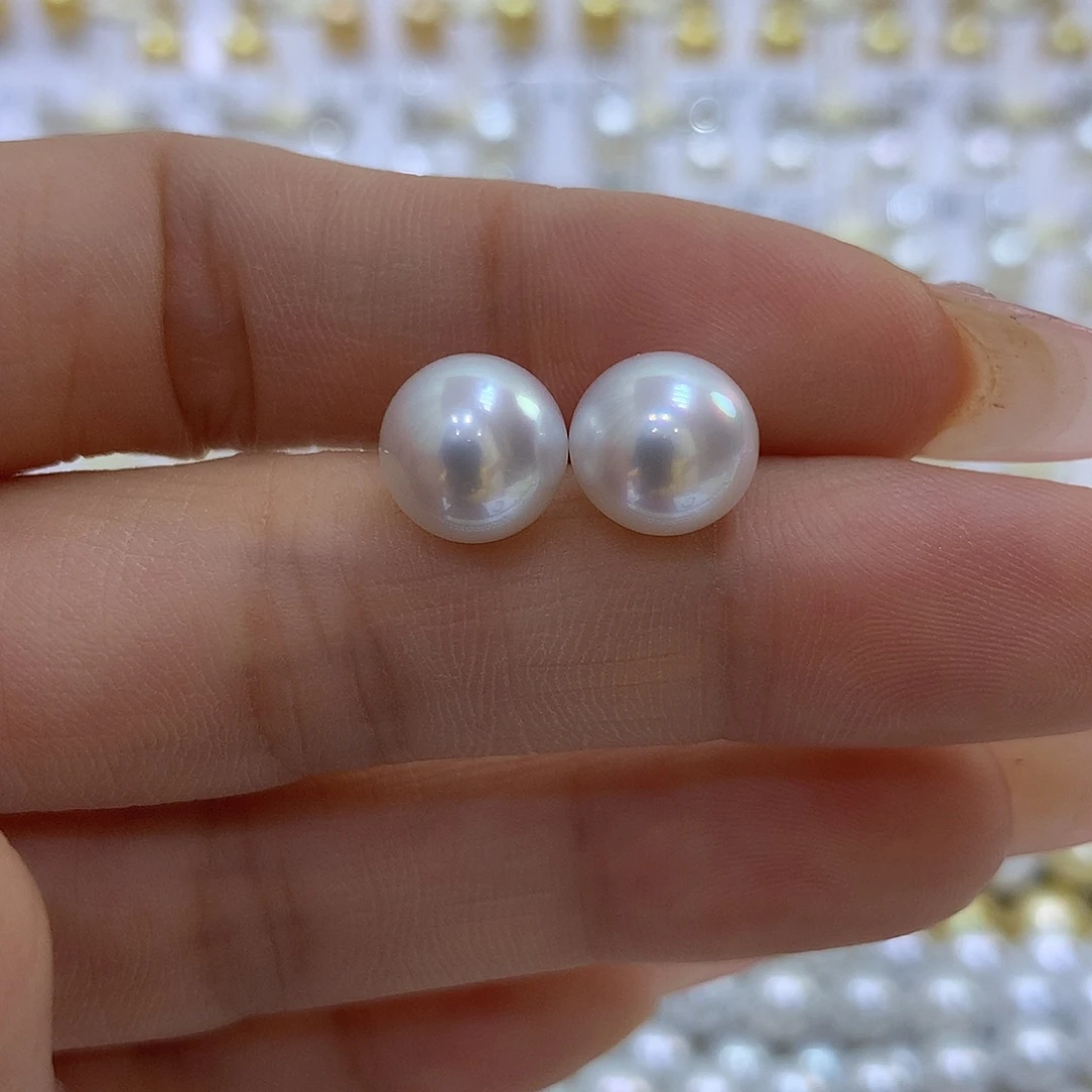 18K金镶嵌海水珍珠耳饰近10mm澳白