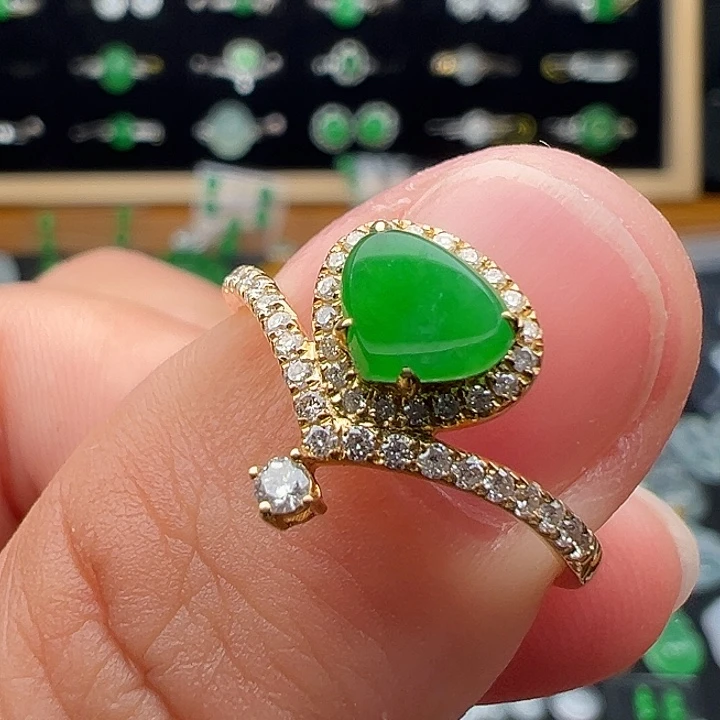 翡翠18K金镶嵌戒指心5.1