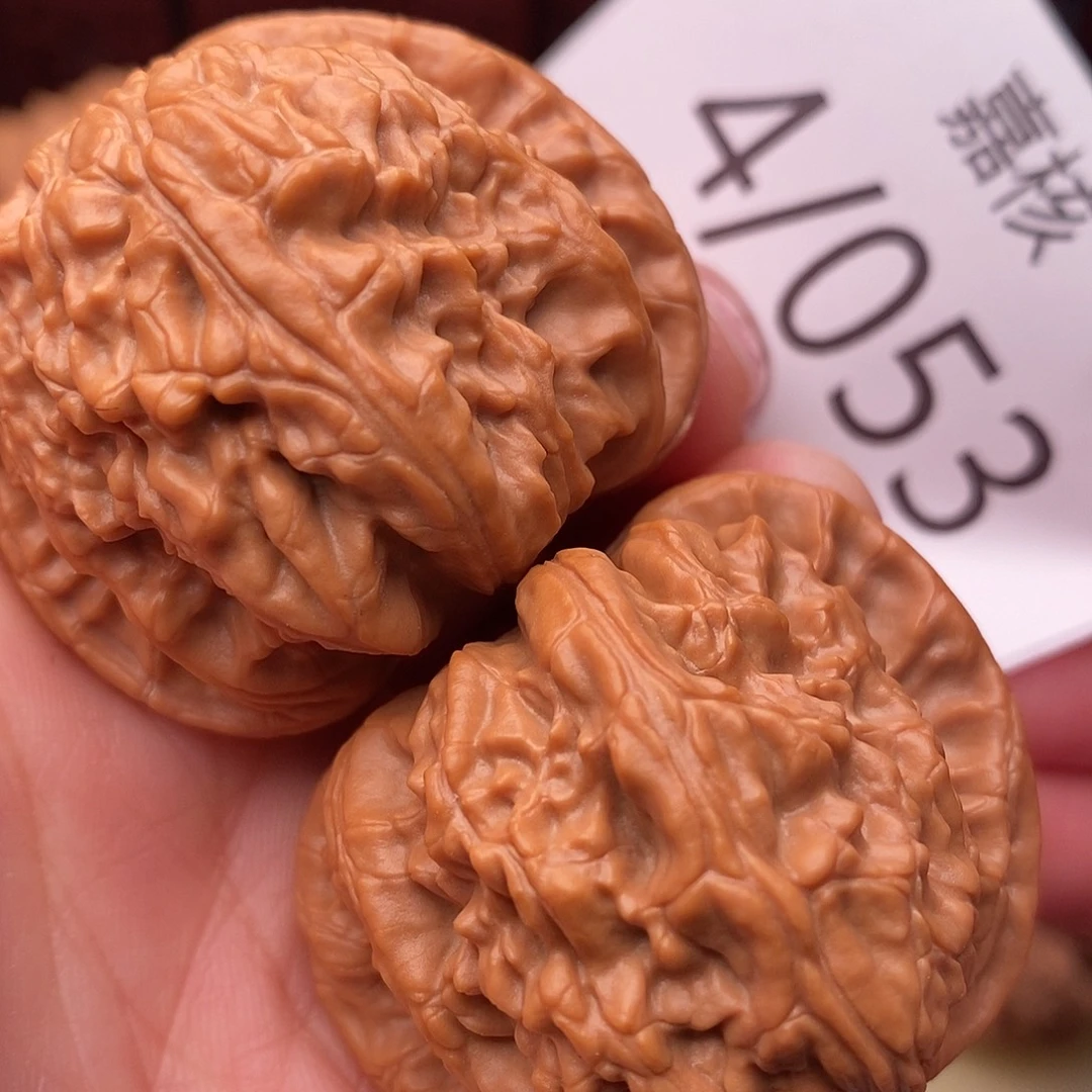 夏***枫文玩核桃把件42白狮子。