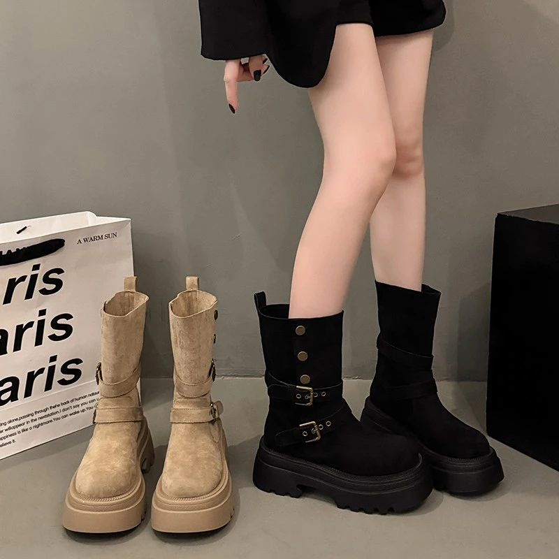 时尚厚底马丁靴女款2025秋冬新款美拉德靴子百搭增高显瘦中筒短靴