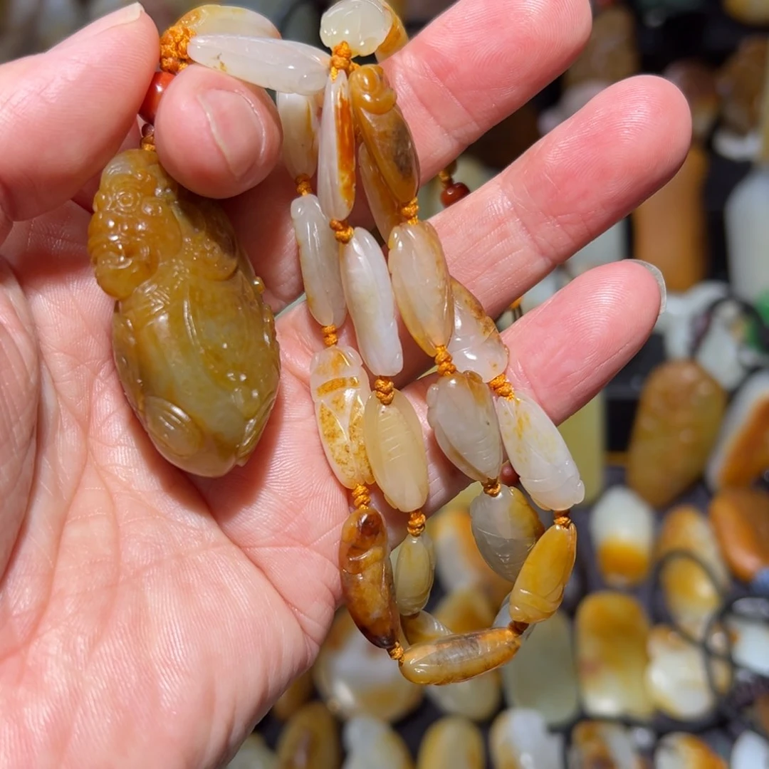 和田玉吊坠(赠链)未镶嵌友*