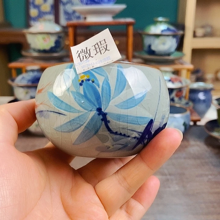 瓷片手工制作工艺精湛等