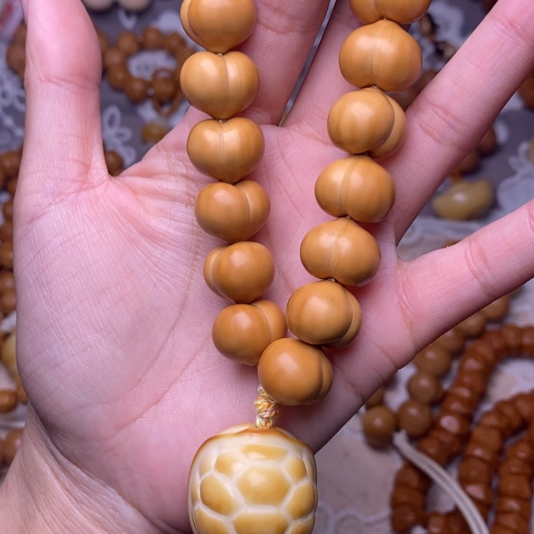 把件猴头核桃幸****获屁桃手持