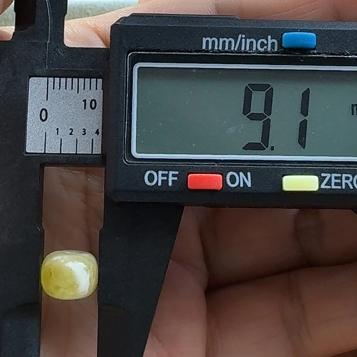 蜜蜡未镶嵌裸石29杂