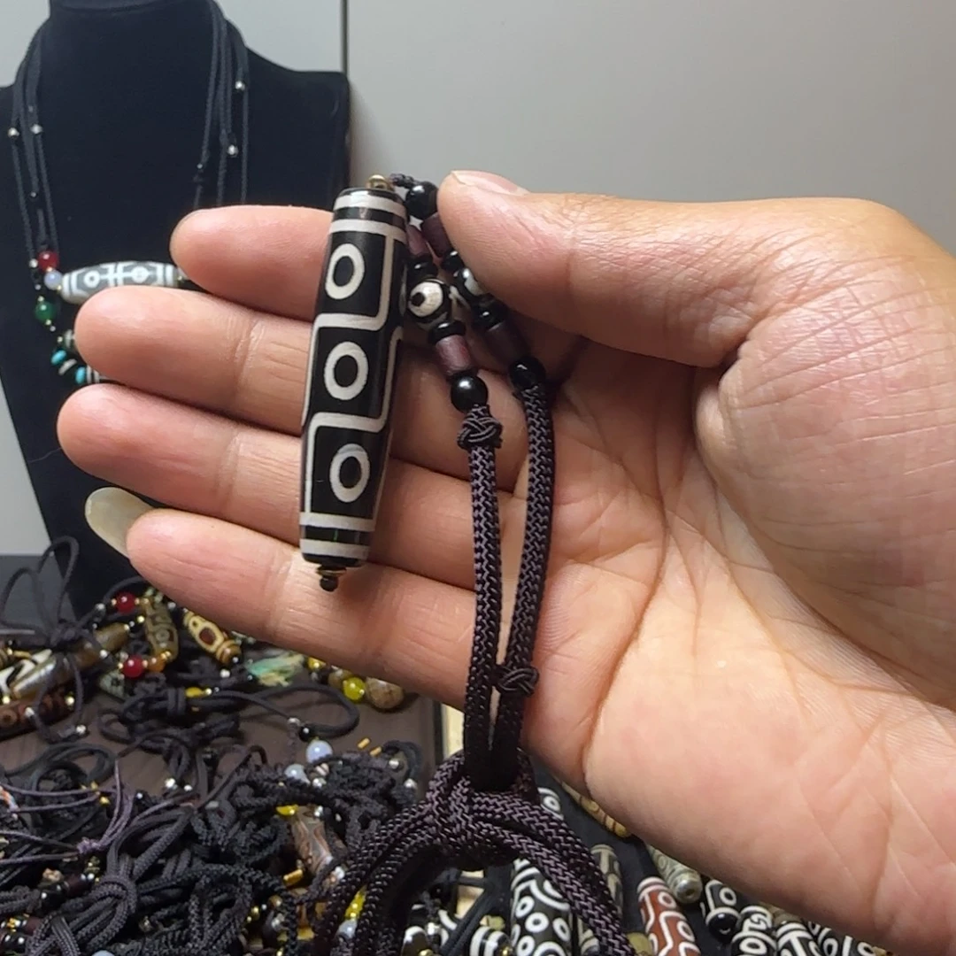 玛瑙/玉髓合金颈饰