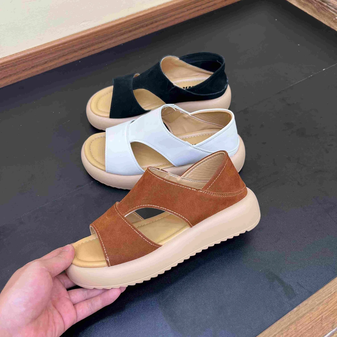 夏季2025露趾真皮凉鞋女士舒适时尚外穿复古百搭平底防滑休闲鞋