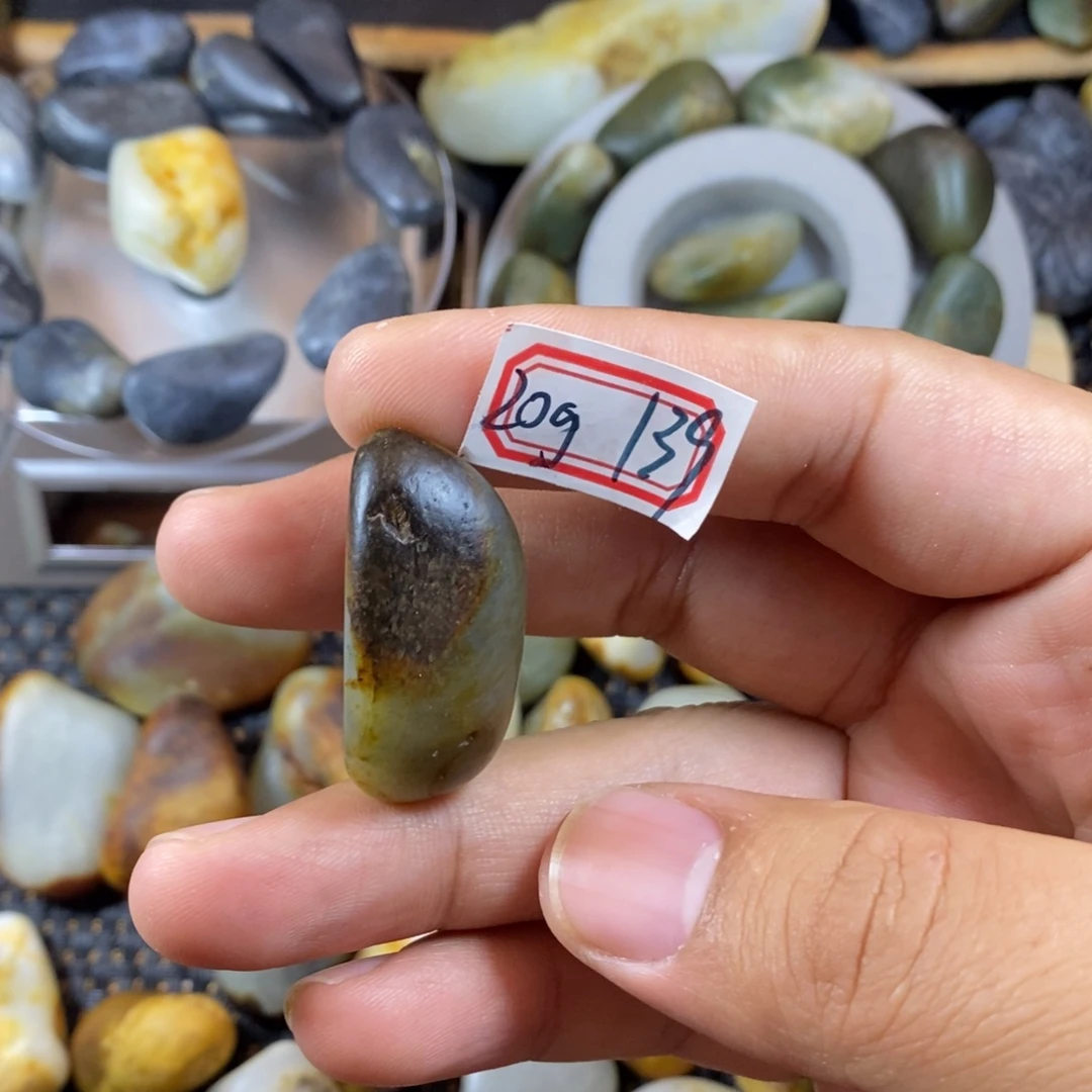 和田玉（糖玉）未镶嵌挂件