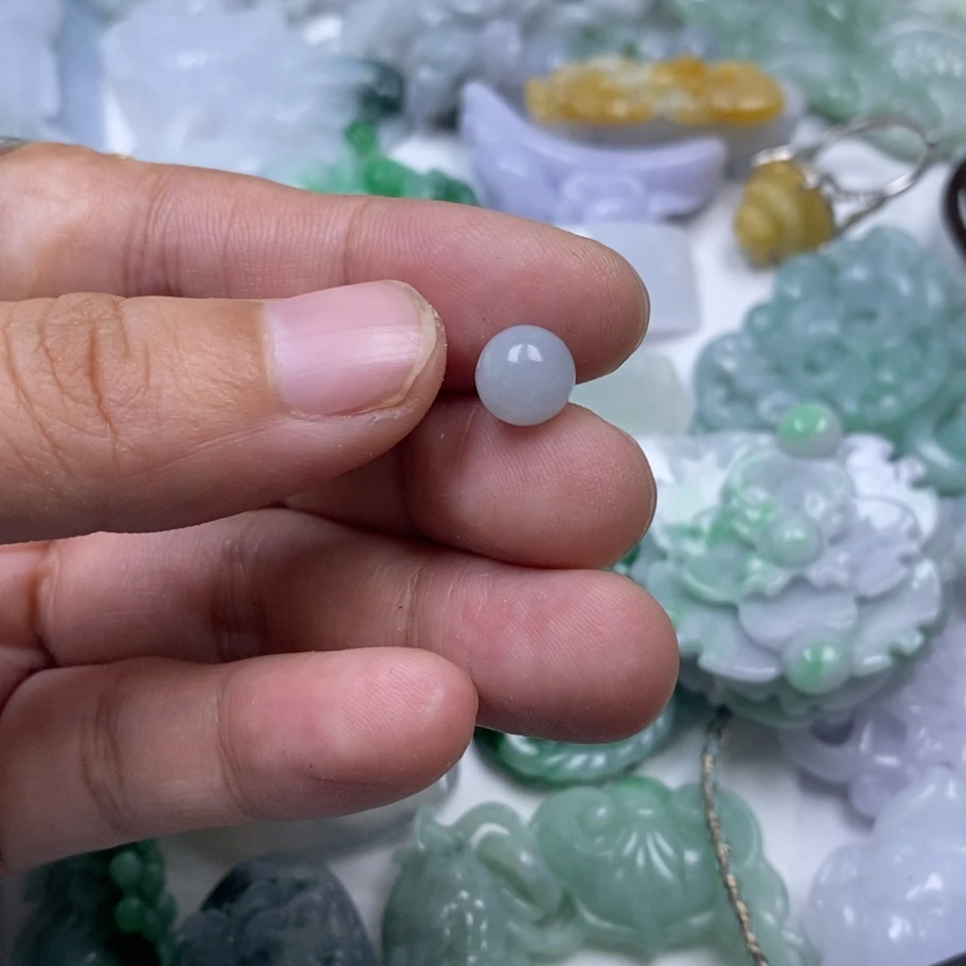 颈饰未镶嵌翡翠来**武翡翠