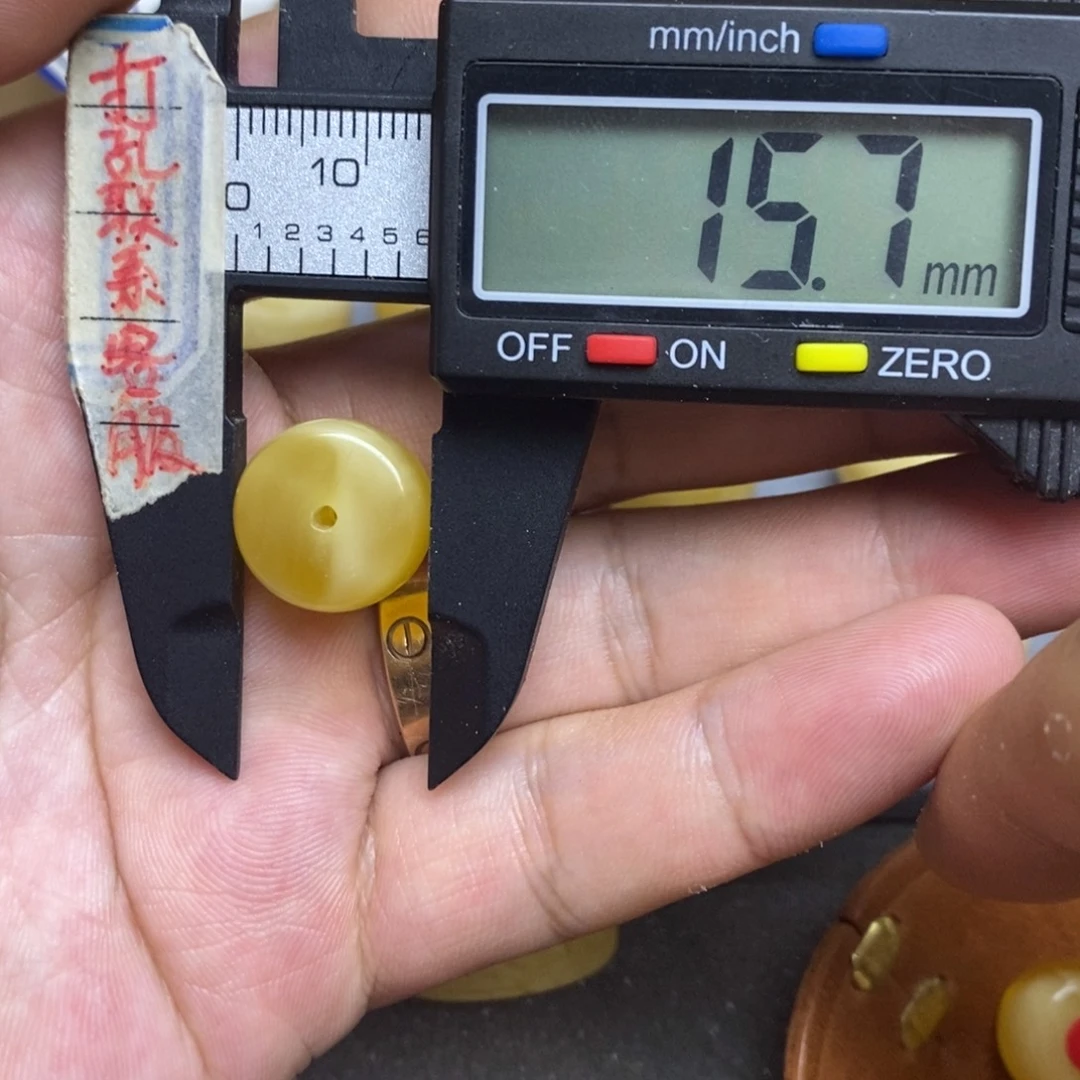 裸石蜜蜡未镶嵌15.7x10.6有裂墩子