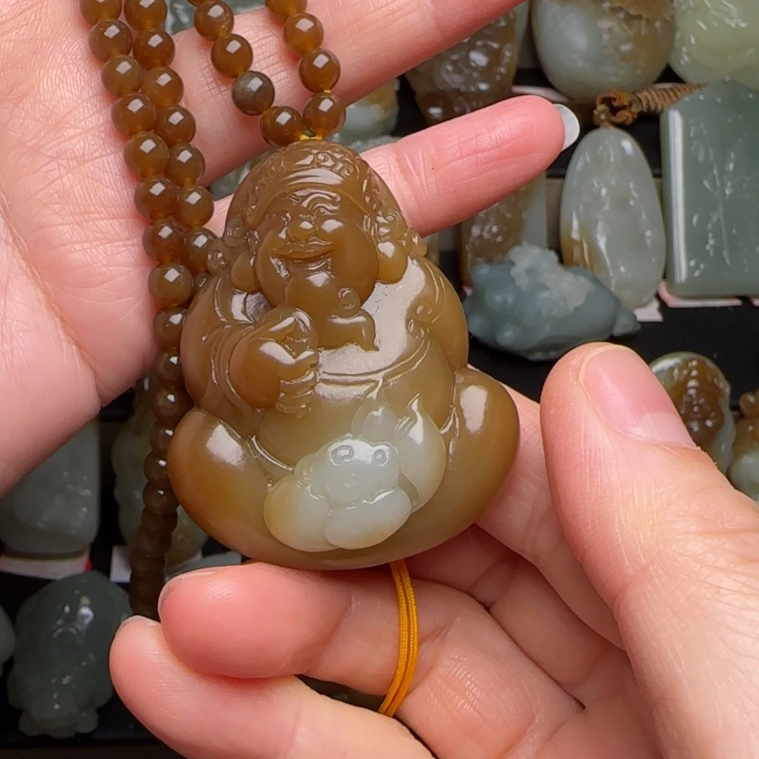 陕***司和田玉未镶嵌手链