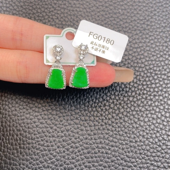 颈饰银S925镶嵌翡翠