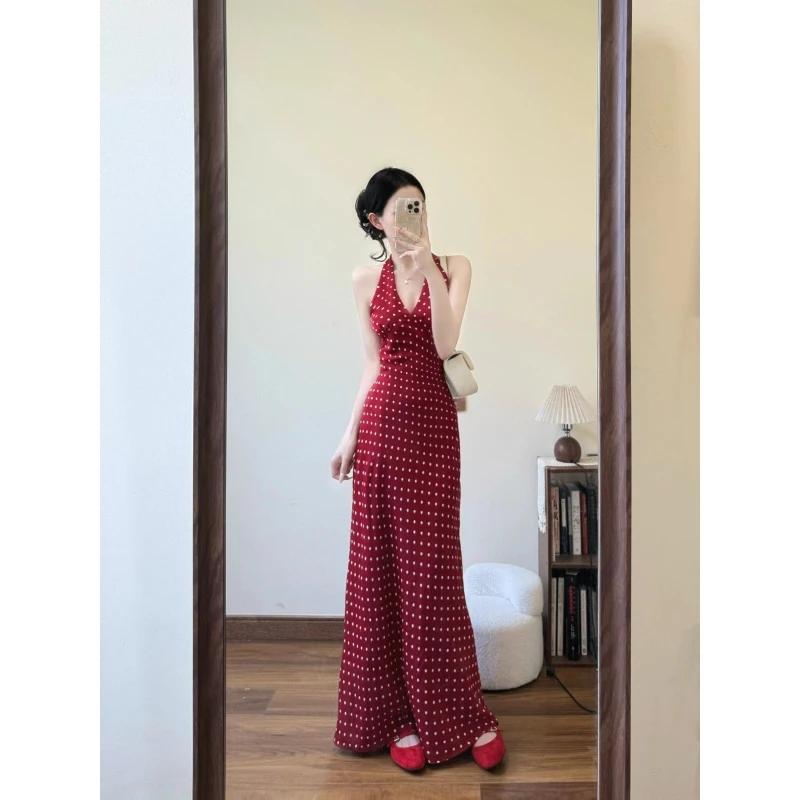 洋气休闲波点印花挂脖V领连衣裙女装2025夏季气质收腰显瘦长裙子
