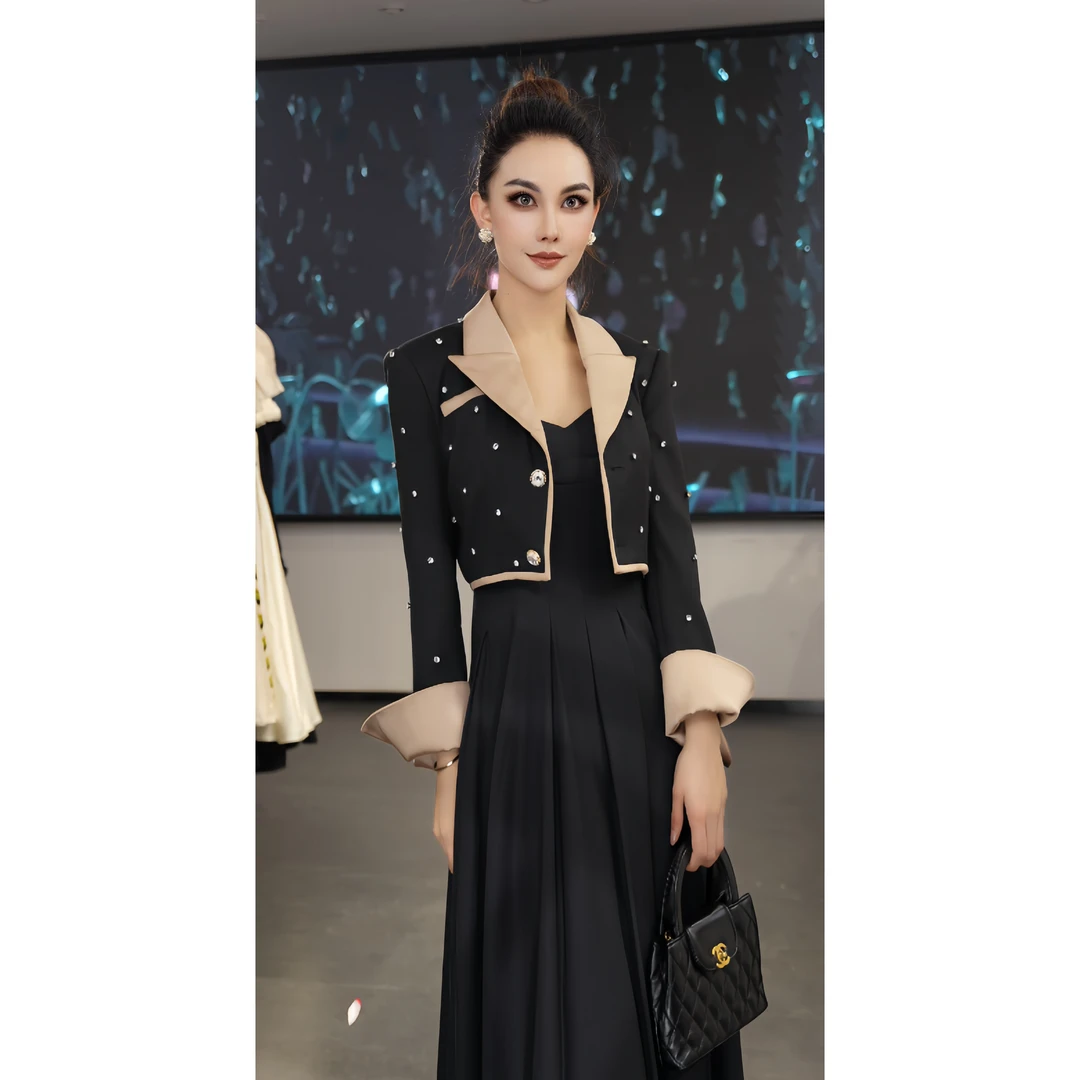 小香风显瘦气质长袖时尚黑色法式轻奢春季收腰修身设计师款51140