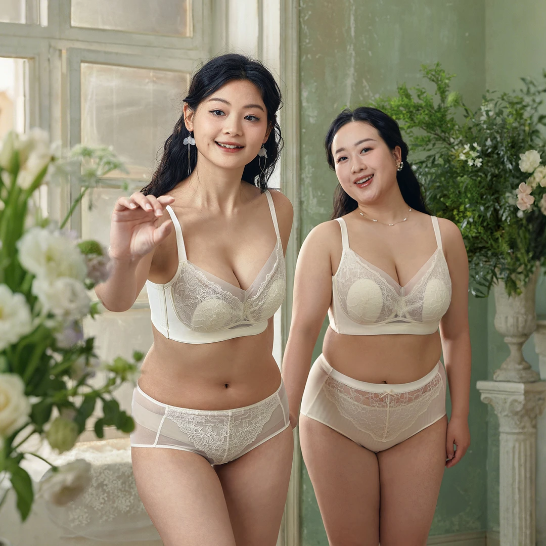 EMMAROSE大码内衣薄款聚拢法式蕾丝胖mm大胸显小防下垂文胸E3W012