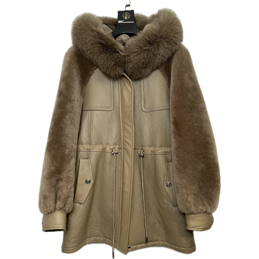 冬季厚款狐狸毛连帽女中长款羊皮毛一体外套（业）3331