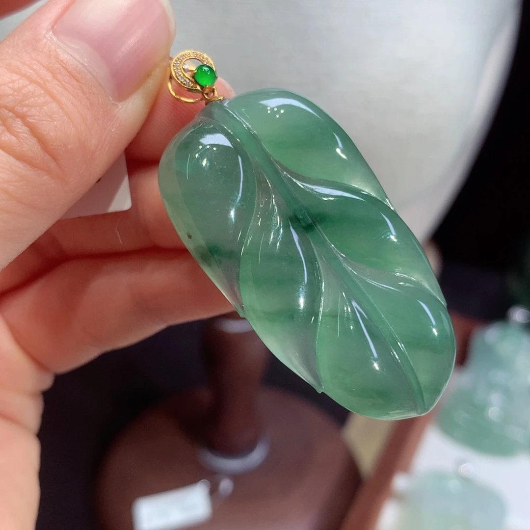 吊坠(不含链)18K金镶嵌翡翠