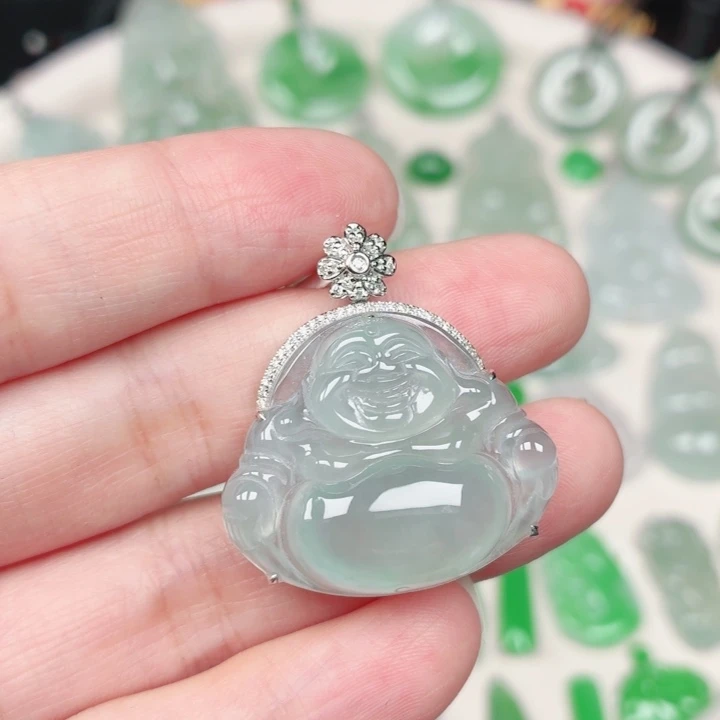 翡翠18K金镶嵌颈饰缅甸天然A货翡翠