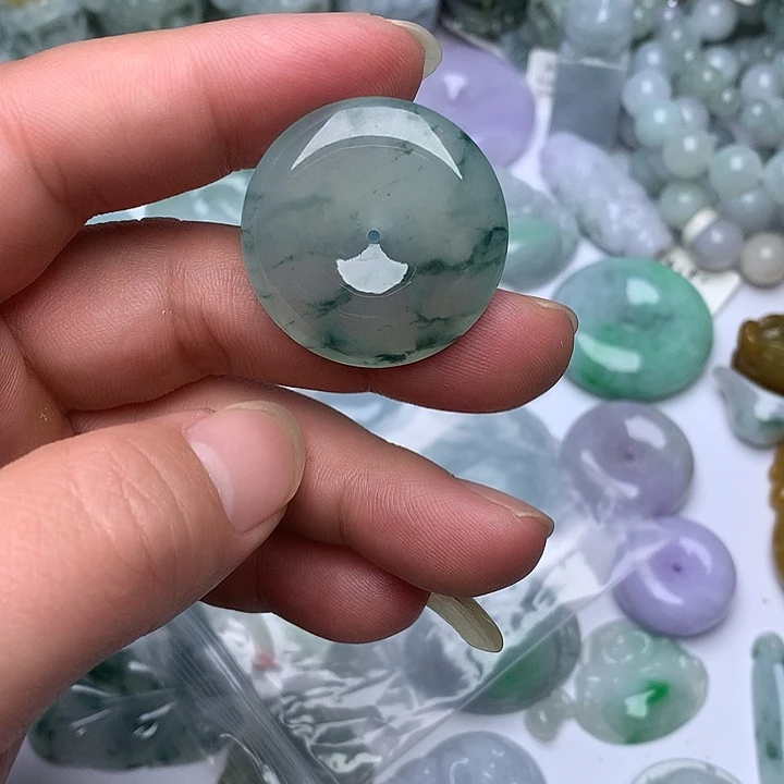 翡翠未镶嵌颈饰天然翡翠