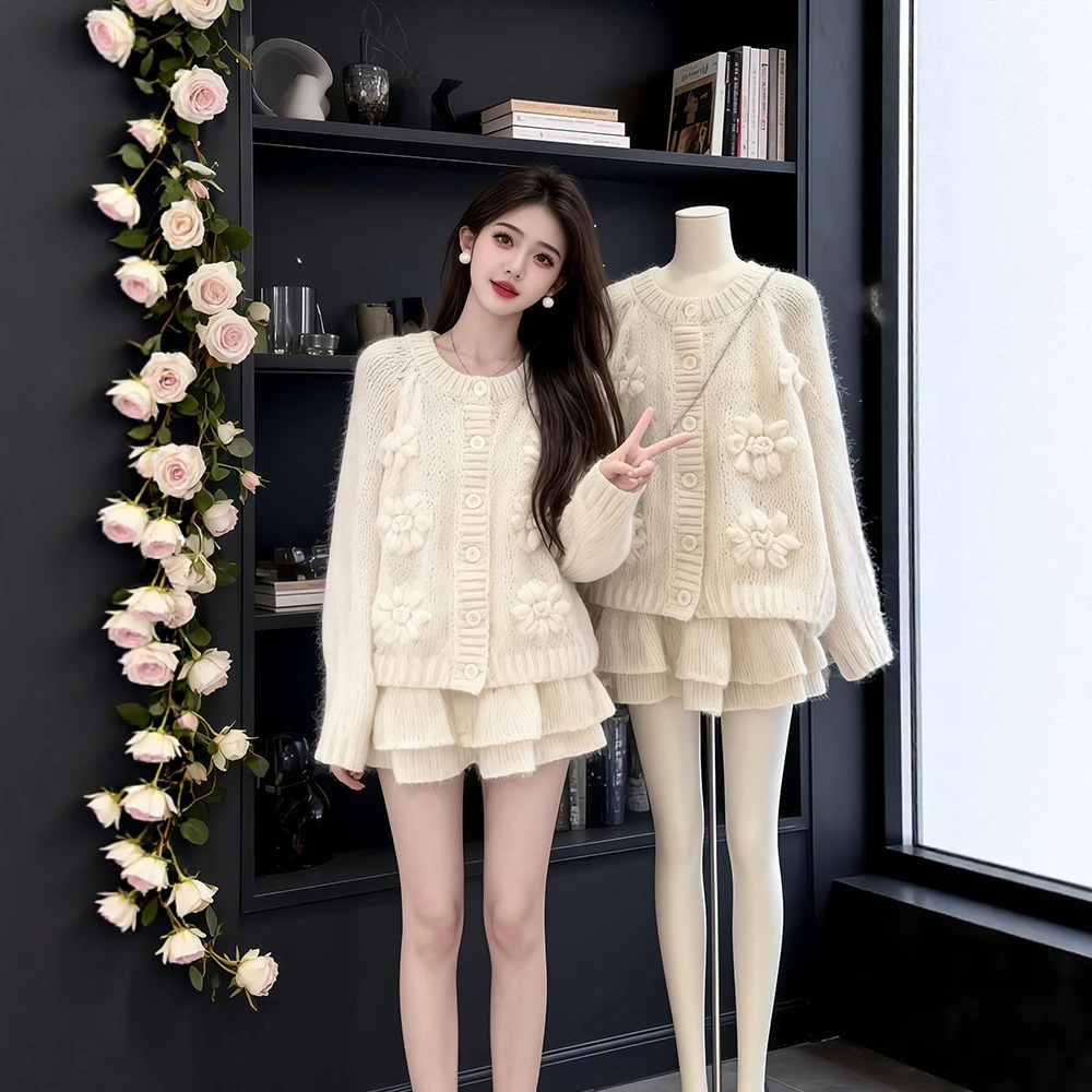 冬季穿搭一整套法式立体花朵宽松慵懒风针织毛衣开衫半身裙套装女