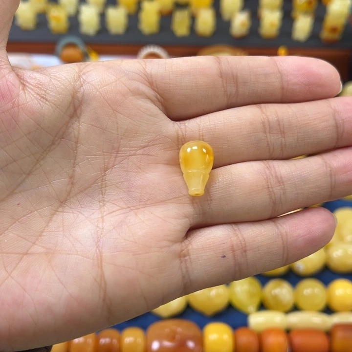 琥珀未镶嵌裸石卡9加小三通