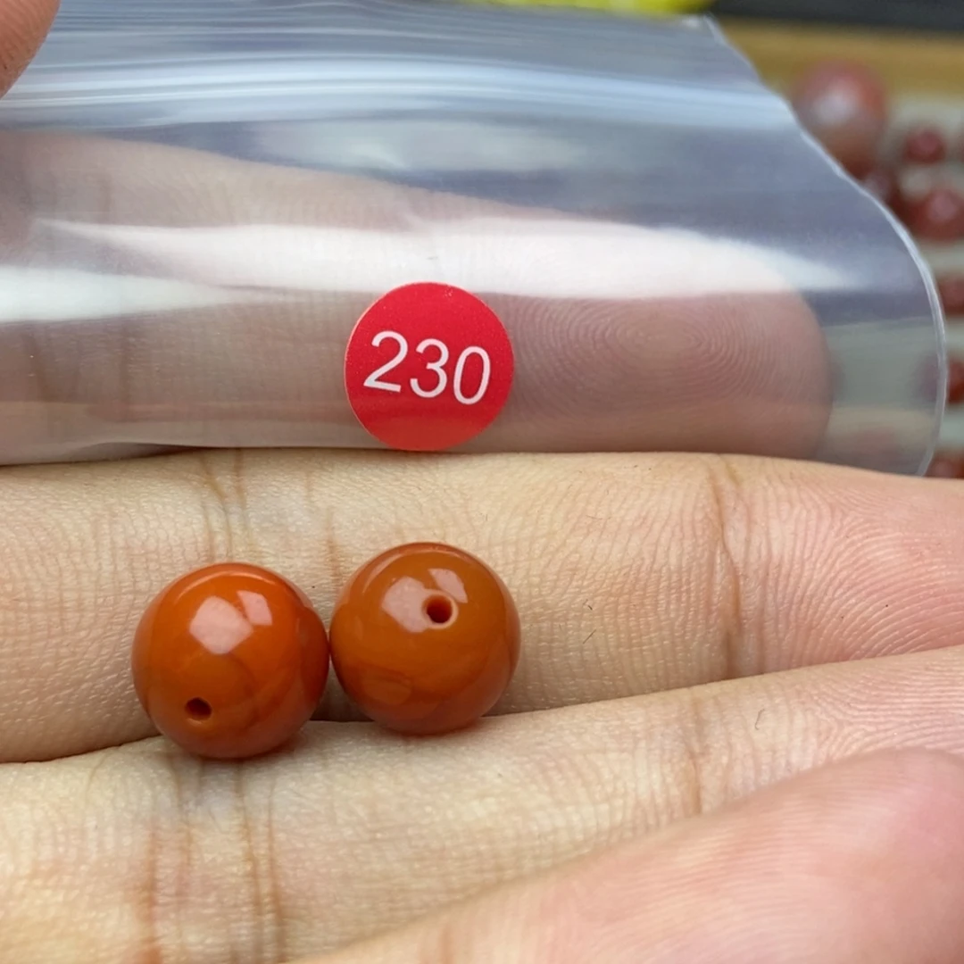 南红玛瑙未镶嵌南红玛瑙有瑕疵