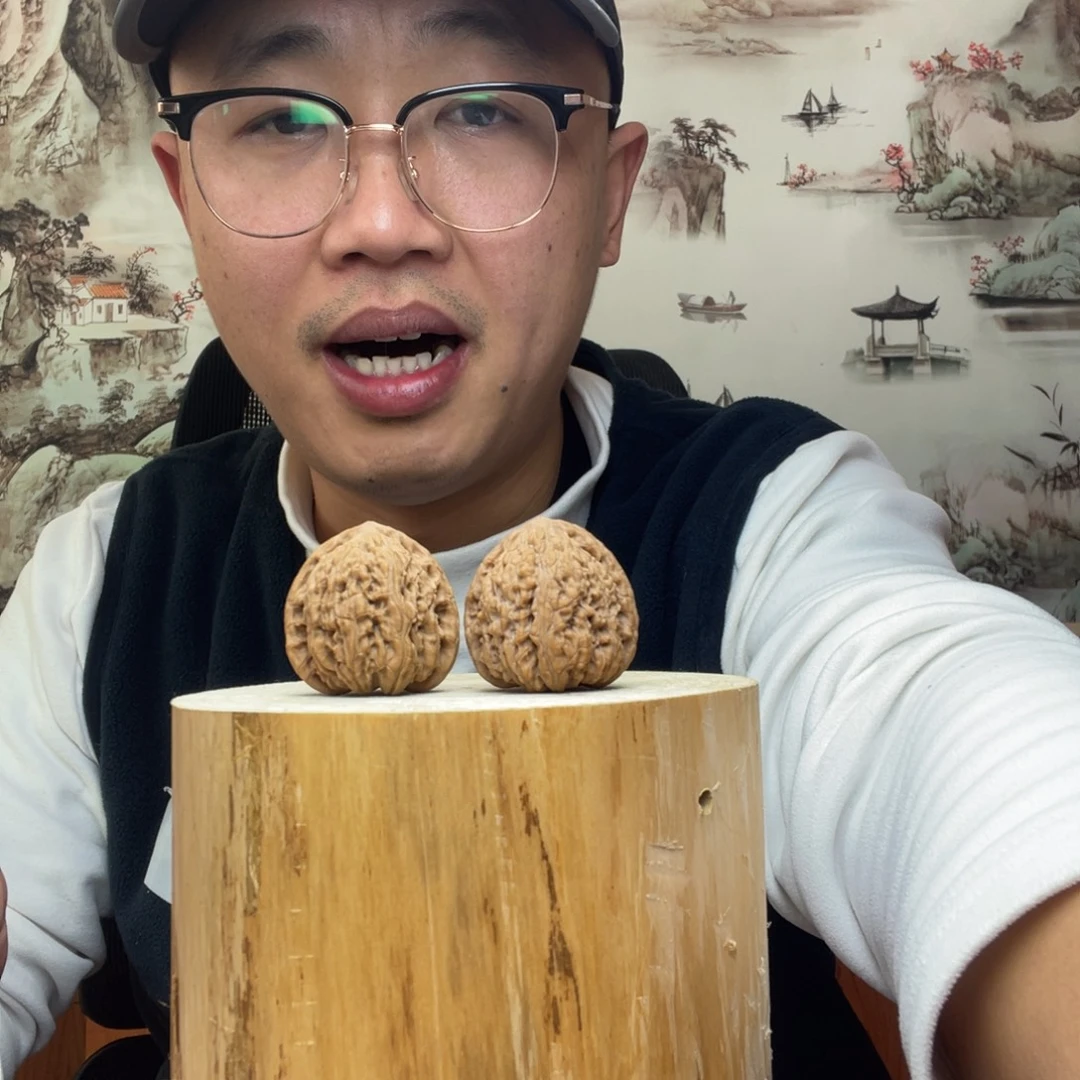 把件文玩核桃红玛瑙