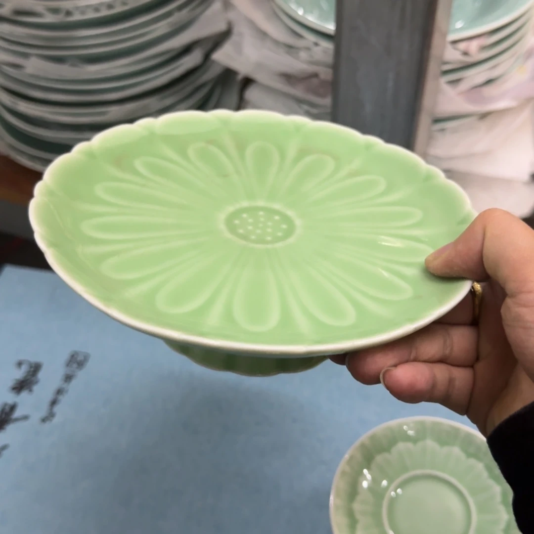龙泉青瓷茶具微瑕7149