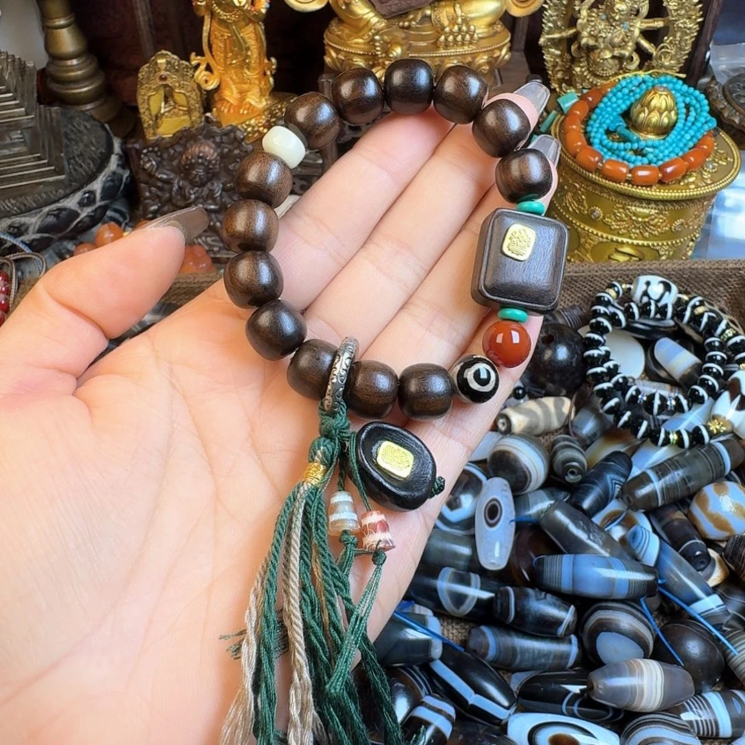 泥塑扎西德勒独特设计