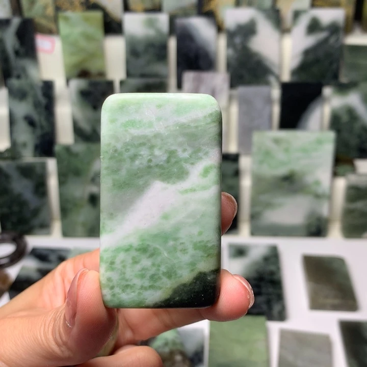 独山玉颈饰未镶嵌L****n