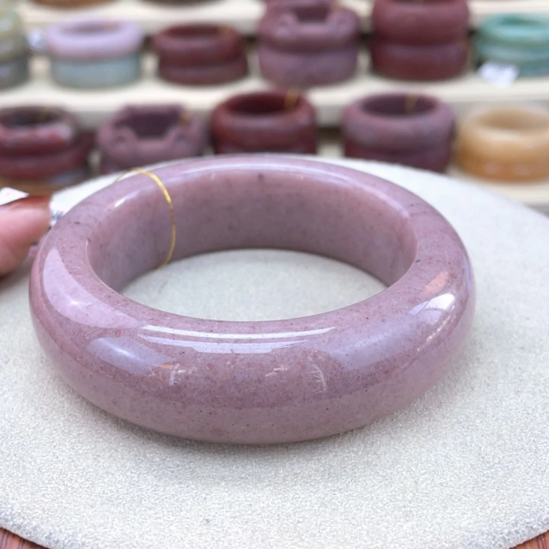 【闪购商品】石英质玉手镯未镶嵌