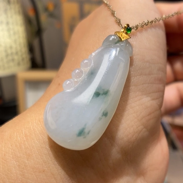 【闪购商品】颈饰18K金镶嵌翡翠10