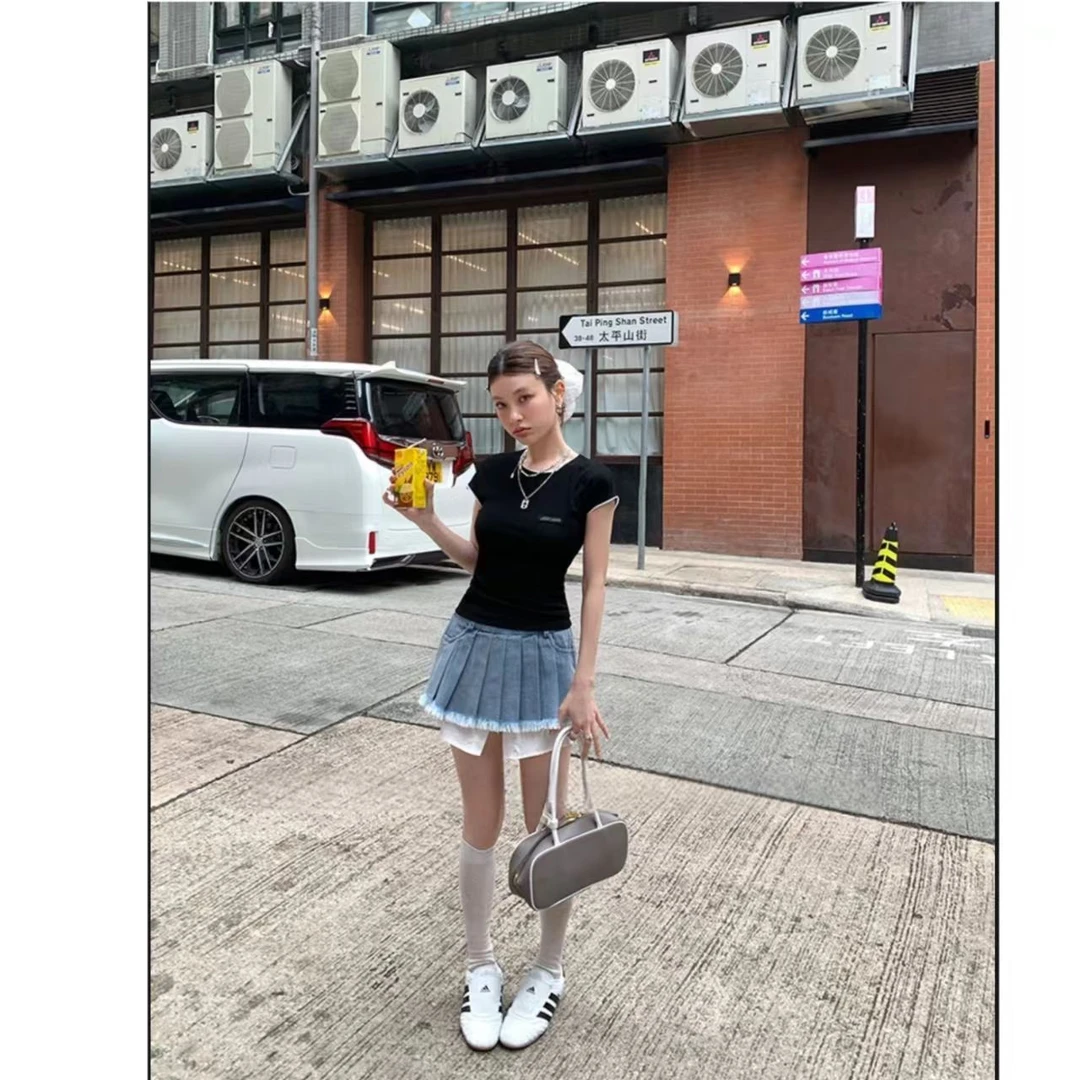 曼曼【简约进阶~】纯色正肩短袖T恤辣妹紧身显瘦百搭上衣