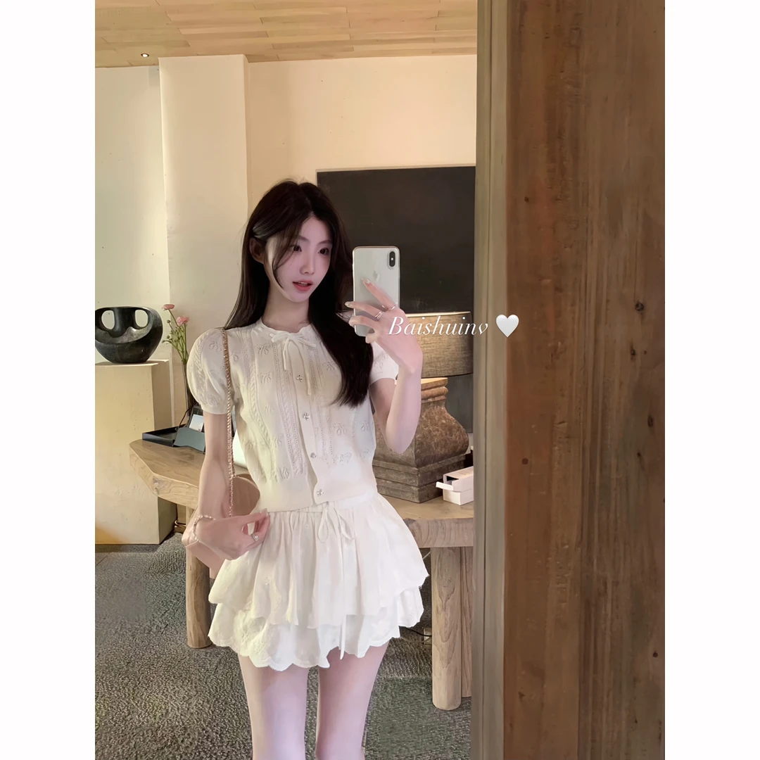 白水女珍珠奶白 圆领泡泡袖针织衫女气质休闲显瘦上衣 B50449891