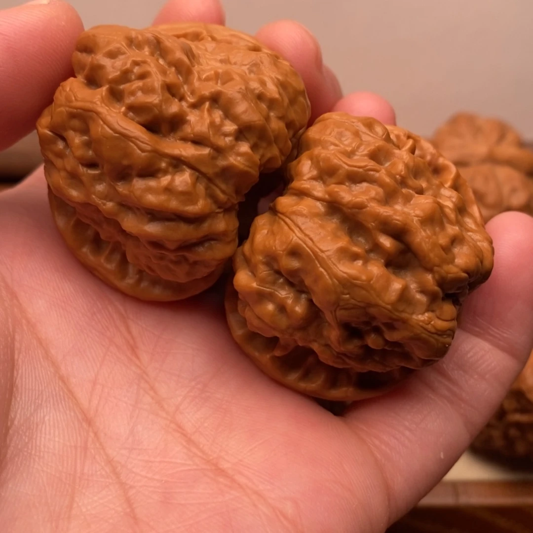 【闪购商品】把件文玩核桃边41左右