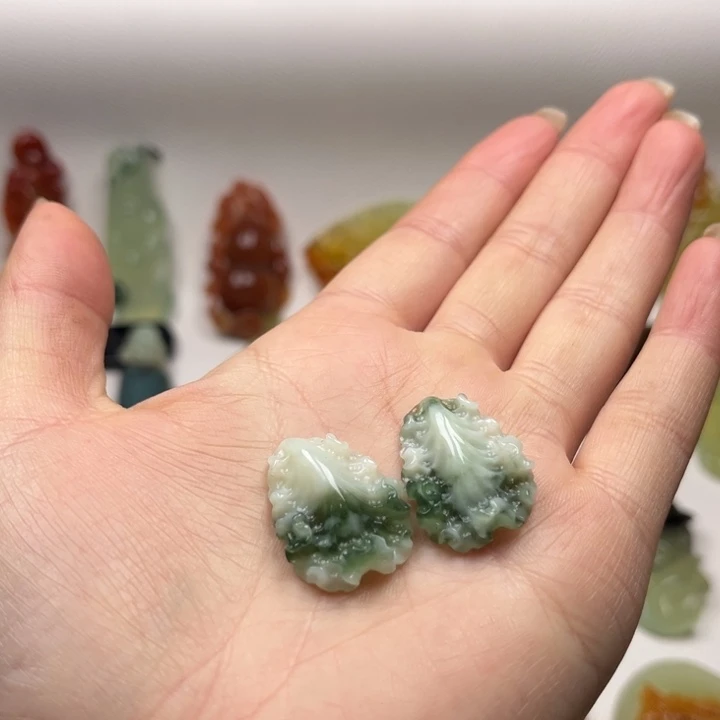 岫玉未镶嵌颈饰福利