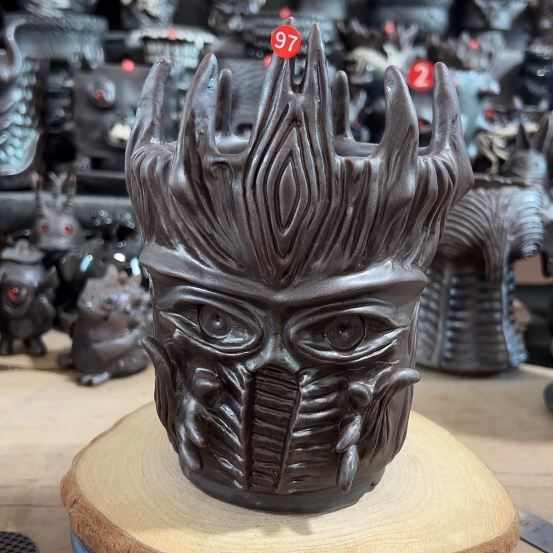 97号，手捏有手工制作痕迹，内口10.5外高17