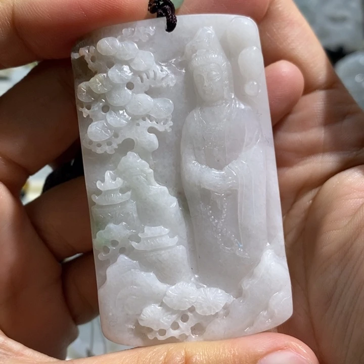 翡翠颈饰未镶嵌翡翠
