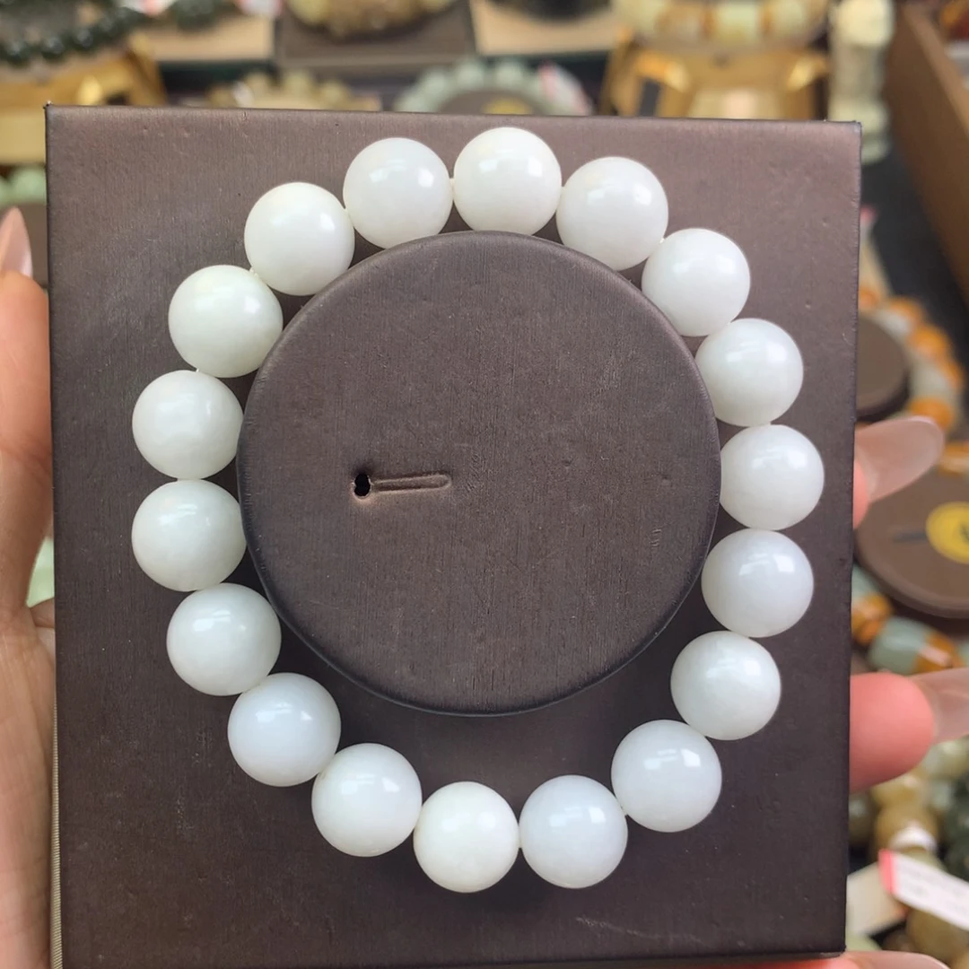 和田玉手链未镶嵌