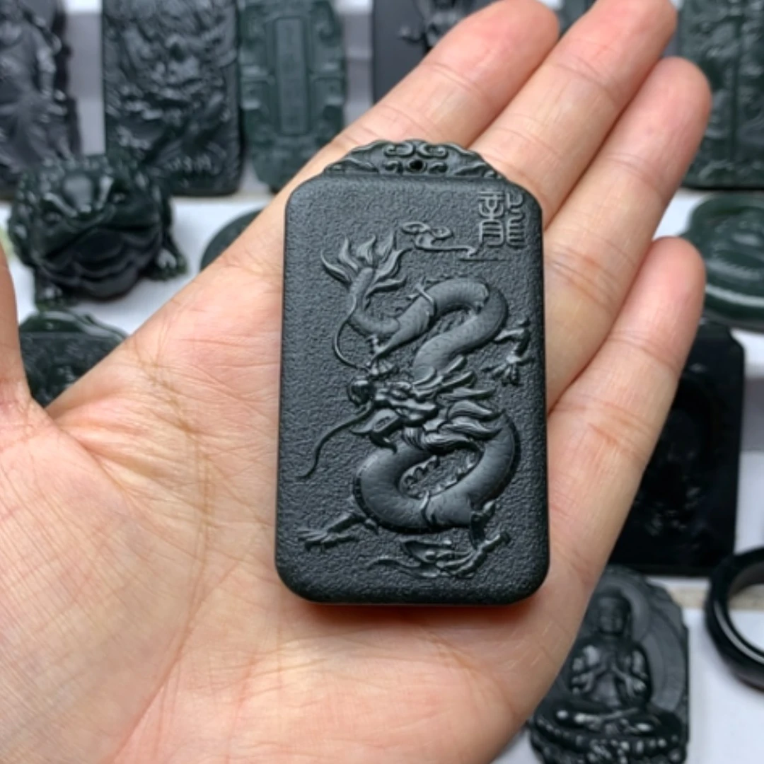 【闪购商品】颈饰未镶嵌和田玉贵**哥双面雕刻