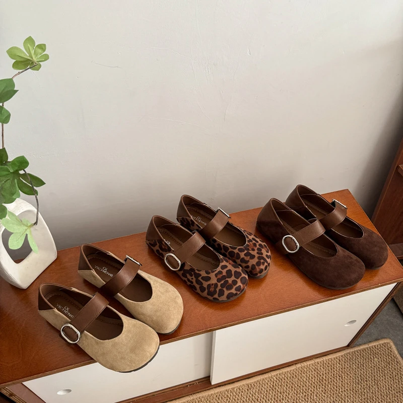 2025秋季新款舒适豹纹软皮玛丽珍鞋女百搭软底复古一字带浅口单鞋