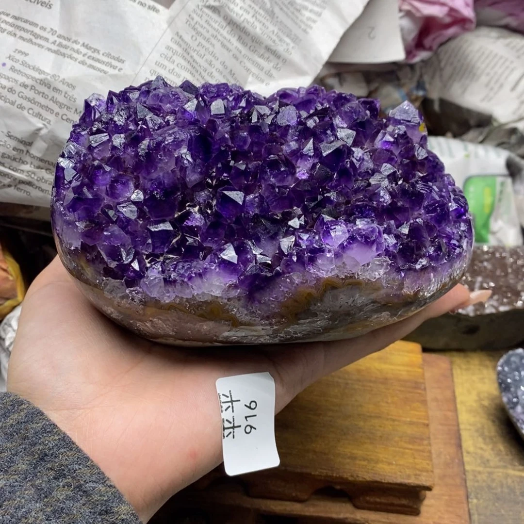 紫晶乌拉圭未镶嵌