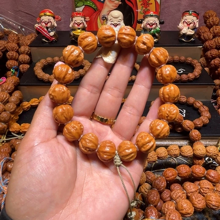 雅***馆手串文玩核桃精品