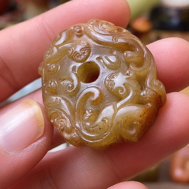 和田玉（糖玉）未镶嵌颈饰